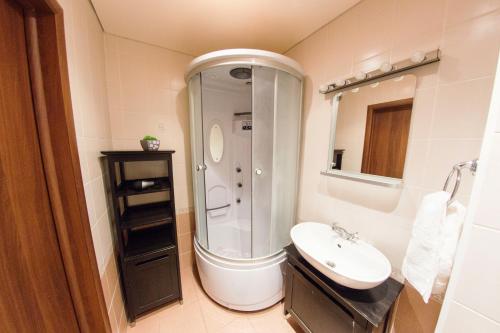 Home Hotel On Lenina 162
