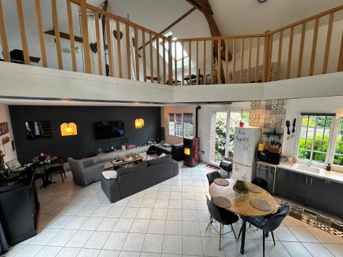 Gîte Cosy Green avec Jardin, espace vintage et jeux de société (Gite Cosy Green avec Jardin, espace vintage et jeux de societe) in Chevincourt
