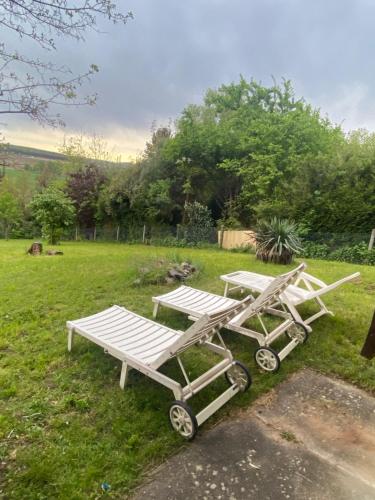 Chalet en pleine nature forêt et collines