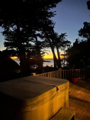 Cypress House (Historic Coast Guard property) in Point Arena (CA)