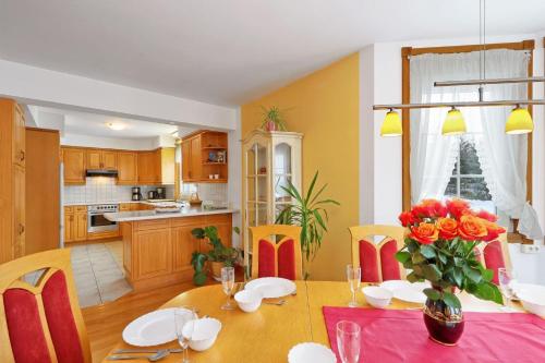 Ferienhaus für 10 Personen in Vogelsgrün, Sachsen Vogtland (Ferienhaus fur 10 Personen in Vogelsgrun, Sachsen Vogtland) in Auerbach