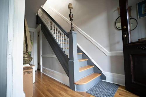 A Charming 4 bd Garden Oasis Brick Townhouse in Brooklyn, USA