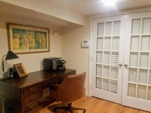 A Charming 4 bd Garden Oasis Brick Townhouse in Brooklyn, USA