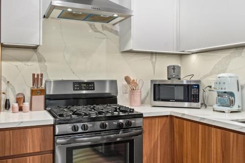 Scandinavian 2BR, 2Bath Townhome, Pet & Kid Friendly, Free Parking, 10min to Venice Beach!, Los Angeles (fotografie 7)