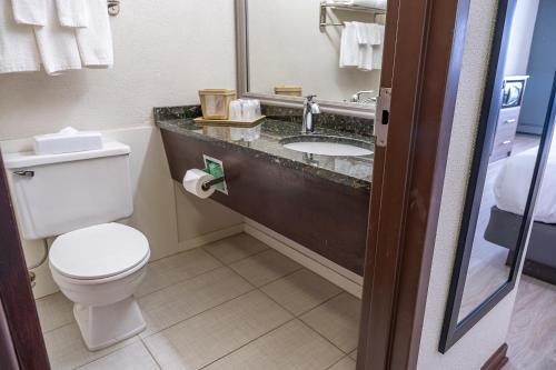 Quality Inn Milan-Sandusky - image 6