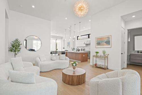 New Lavish Elegant 3BR Home in Mar Vista, Pet Friendly! 10min to Venice Beach!, Los Angeles (fotografie 3)