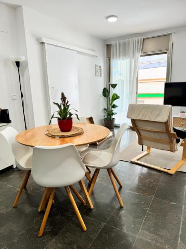 Private terrace 1BR apt - 4min walk to the beach 2