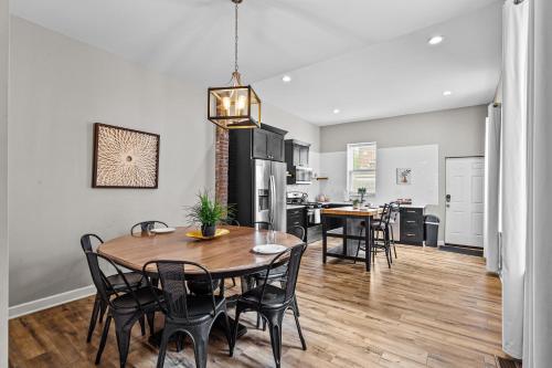 3308: Mysteries on Lemp by JZ Vacation Rentals in Soulard, USA
