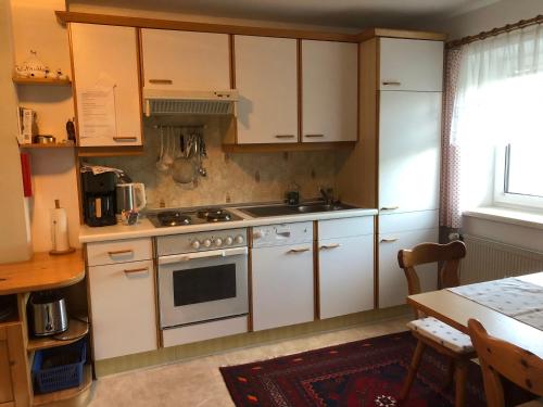 Kitchen, Gastehaus Lumesberger in Grein
