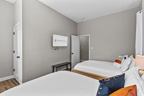 3308: Mysteries on Lemp by JZ Vacation Rentals in Soulard, USA