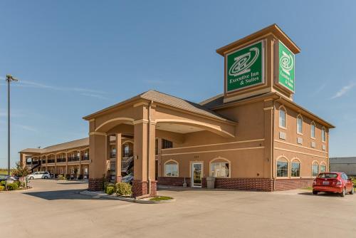 Executive Inn & Suites Cushing - 숙소 외관
