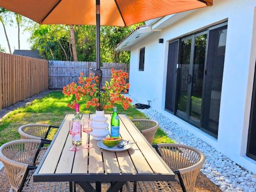 Nomadic Abode - 4BR Villa in Ft. Lauderdale in Fort Lauderdale, USA