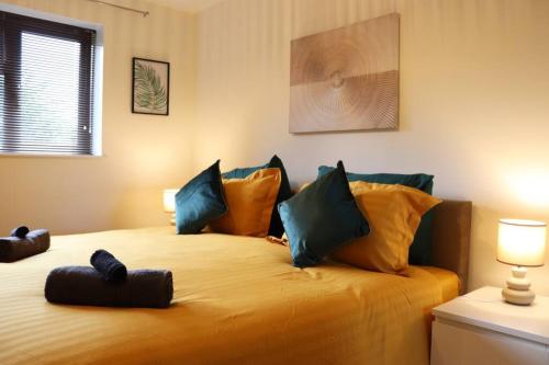 Cosy 3 bedroom 2 Bathroom House with Parking