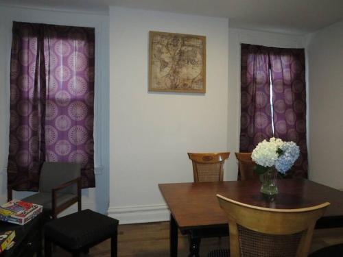 Elegant Private Room in Oakland, Pittsburgh. in Pittsburgh, USA