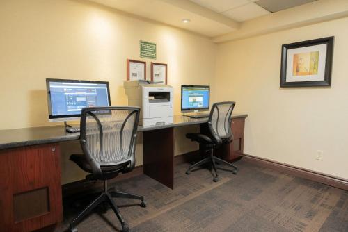 Les Suites Hotel Ottawa - image 4