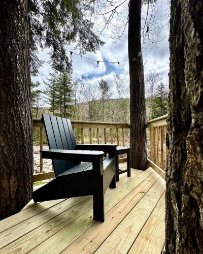 Brook Haven Retreat - Minutes to Mt Snow / Stratton, Pet Friendly!