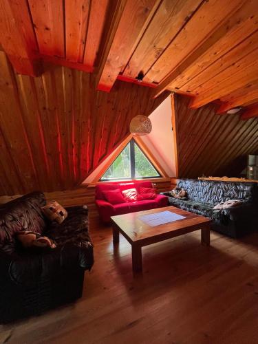 Chata Valika Jezersko in Jezersko