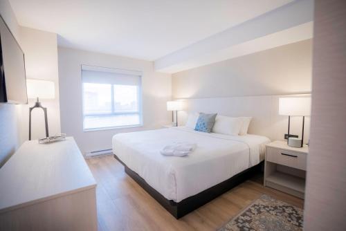 MODERN | Two Bedroom Suite