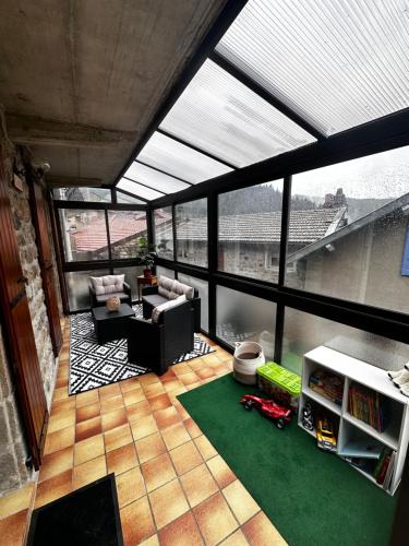 Balcony/terrace, L’Hacienda, maison de caractere in Saint-Julien-Boutières