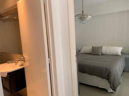 One-Bedroom Apartment image 3