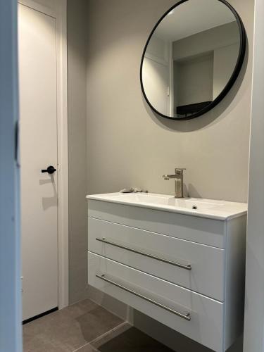 Fürdőszoba, Vakantiehuis Klaartje Kip voor 4 personen, landelijk gelegen! in Buurtschap Twekkelo