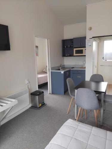 The Coast Motel Room Type - Apartment (4 Adults)