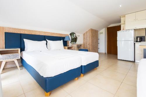 Le Monde SeaView Suites