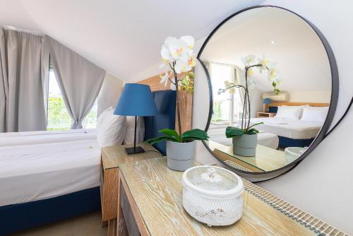 Le Monde SeaView Suites