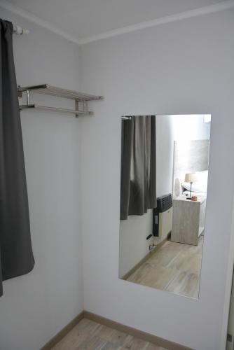 POSADA ROSSINA Habitaciones con baño privado y ambientes compartidos - image 4