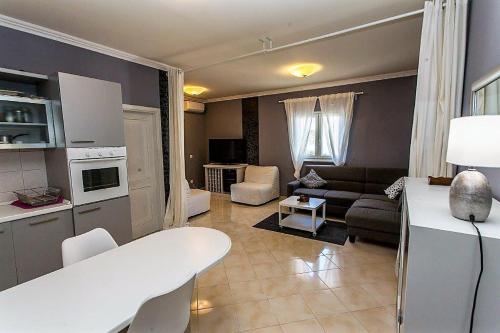 Apartment Destiny - Novalja