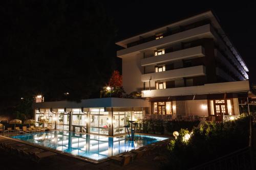 ทัศนียภาพ, Hotel Terme Millepini in มอนเตกรอตโต เตร์เม