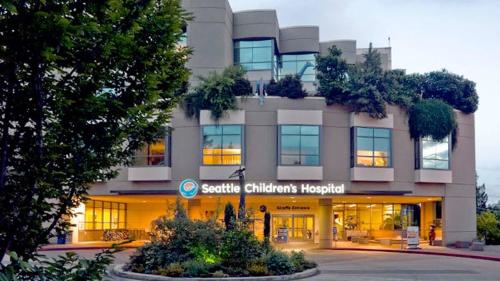 Hidden Getaway Family House - UW - Children Hospital