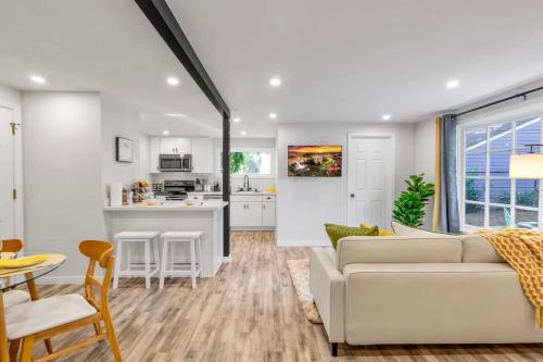 Secret & Cozy Renovated Cottage Near Costco I99, Shoreline (foto 9)