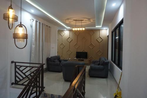 Vue, Villa avec 4&nbsp;chambre(s) de 800&nbsp;m² et 6&nbsp;salle(s) de bains privée(s) à Centre-ville (d’Viella Lampung) in Bandar Lampung