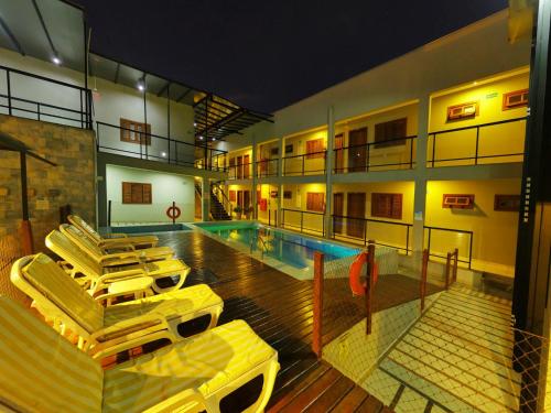 Swimming pool, CLH Suites Bonito Centro in Bonito