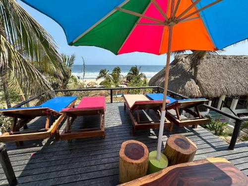 Apkārtne, Beachfront Paradise Boutique Hotel - Breeze Room I in La Ventanilla