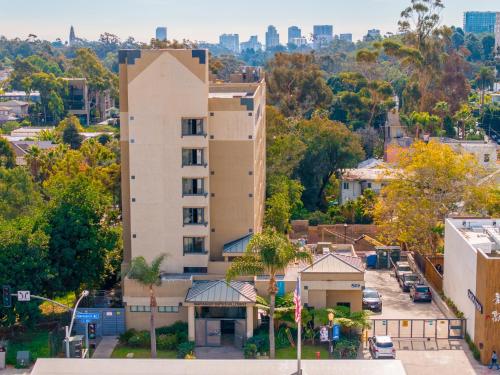 A szálláshely kívülről, Uptown Inn - Limited Service Apart-Hotel near San Diego Zoo