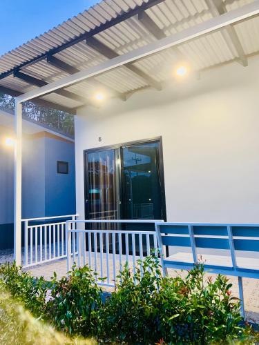 Suanvadee Resort สวนวดี รีสอร์ท thumbnail 3