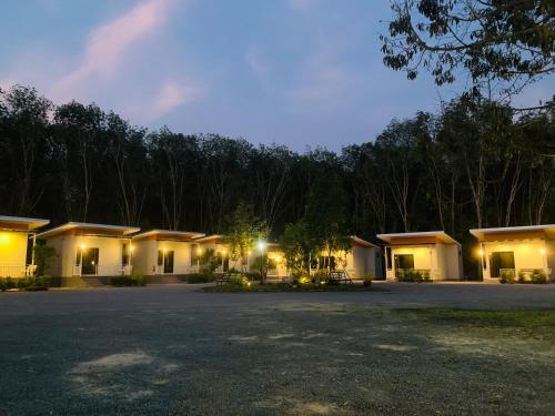 Suanvadee Resort สวนวดี รีสอร์ท in Don Sak