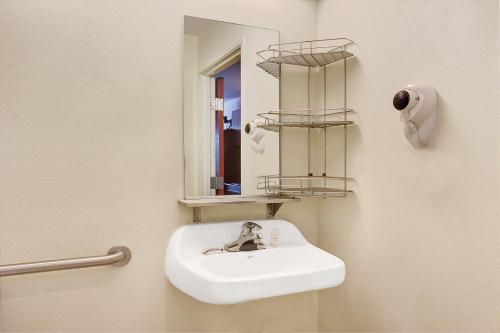 Microtel Inn & Suites by Wyndham Indianapolis Airport, Indianapolis (fotografie 3)