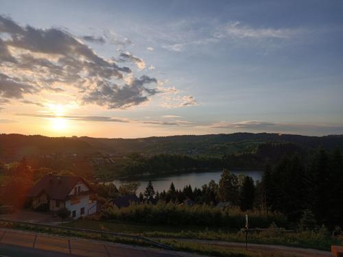 Заобикаляща среда, domki nad jeziorem in Wolkowyja