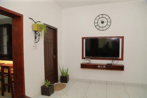 raison d'être - The Residential Library raison d'être - The Residential Library