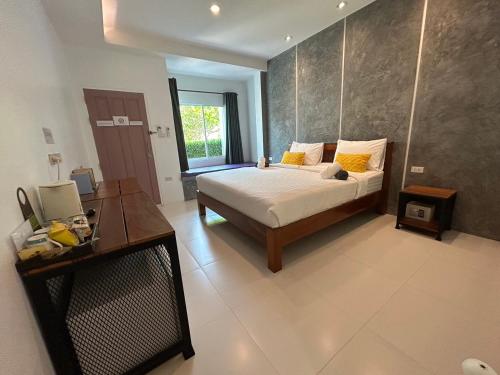 room detail thumbnail 1