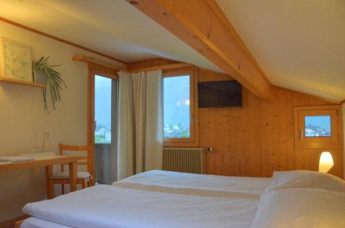 Hotel Garni Hostatt Room Type - Basic Double Room