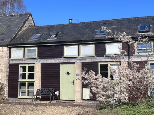 The Stables, Lower Mill Estate