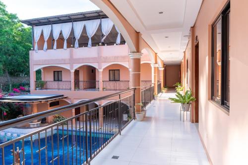 Facilities, Dinah's Tourist Inn Puerto Princesa near Palawan Wildlife Rescue and Conservation Center