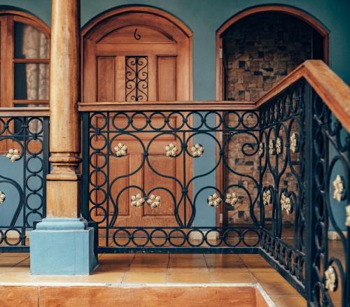 Hotel Mirna & OCT in กรานาดา