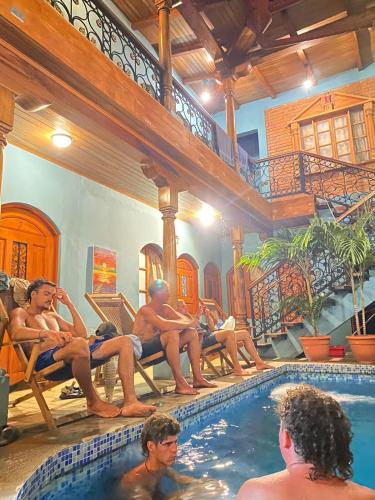 Hotel Mirna & OCT in กรานาดา