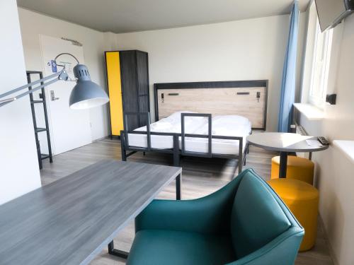 room detail thumbnail 0