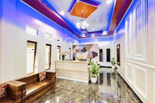 Lobby, RedDoorz @ Gunari Guest House Merek Karo in Merek